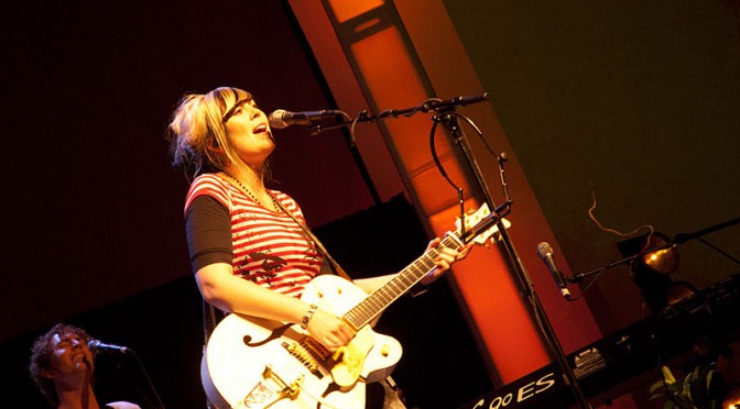 Vicky Beeching performing in 2010 (wikimedia)